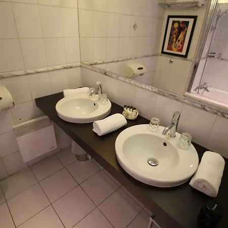 Saint Christophe Hotel 4*