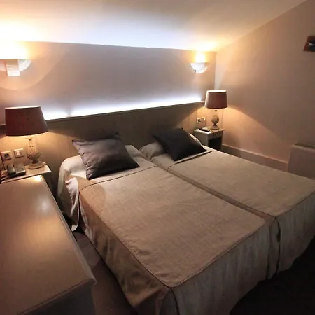 Hotel Saint Christophe 4*