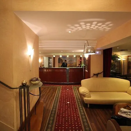 Saint Christophe Hotel 4*